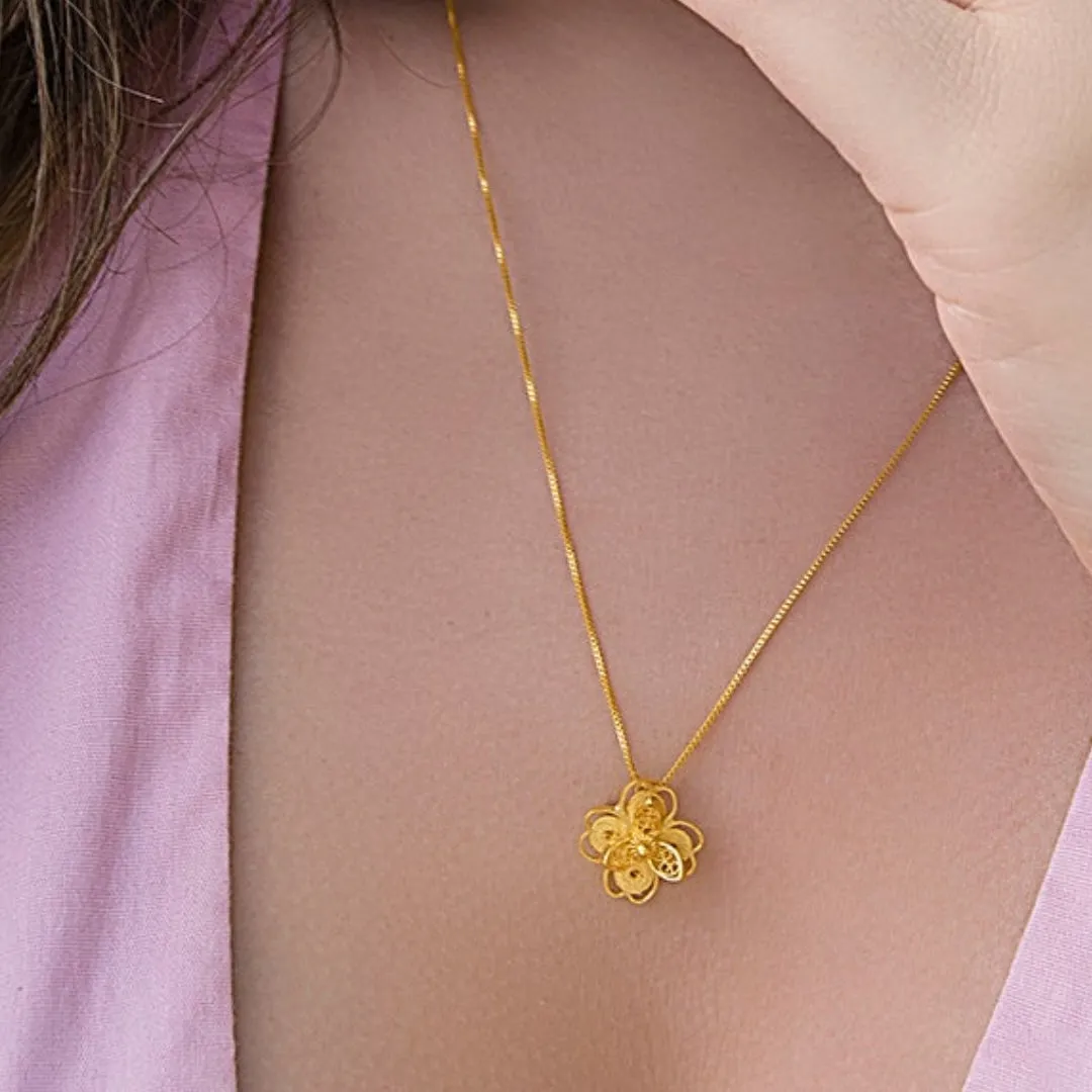 LOTUS SMALL GOLD PENDANT NECKLACE FILIGREE